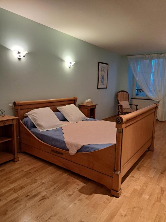 Chambre D'Hotes Le Val Du Chapelain Bed and Breakfast Montigny-la-Resle Exterior foto